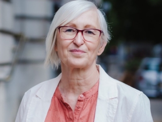 Jane Hickey BA (hons), Dip NT, PGCE, Dip SEN(HI) mBANT rCNHC Jane Hickey Food for the Brain practitioner