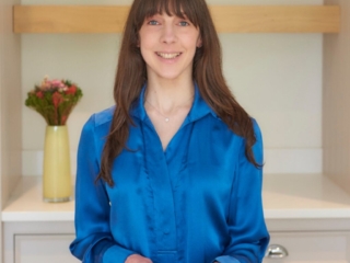 Kate Taylor (BA Hons, DipION, MBANT, rCNHC, RECODE 2.0, MoCA Prac Kate Taylor portrait Food for the Brain image