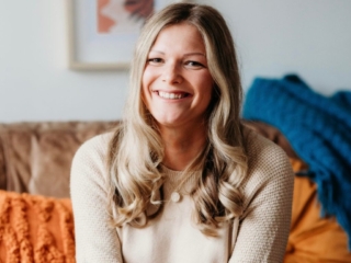 Ellie Killick-West, BSc (Hons) Psychology, DipION, mBANT, rCNHC Ellie Killick-West portrait food for the brain